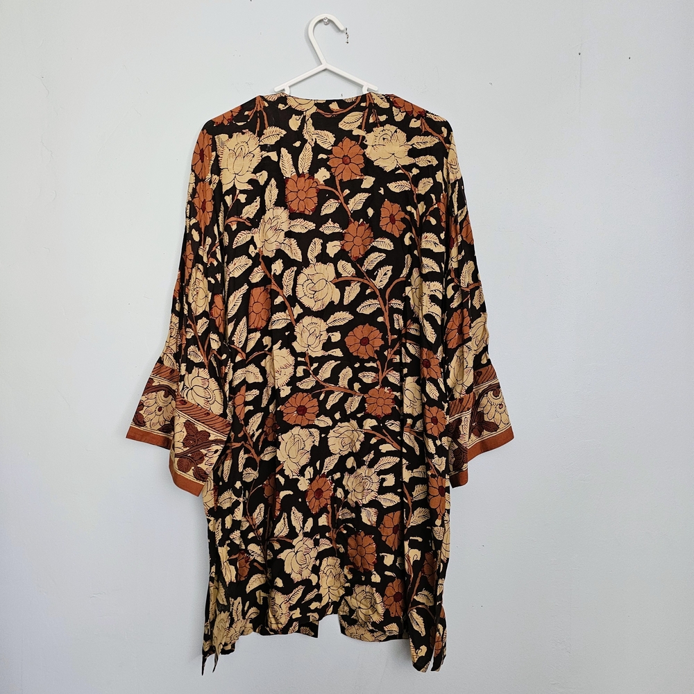 Soft Surroundings Black and Tan Floral Kimono Sweater - Picture 7 of 11